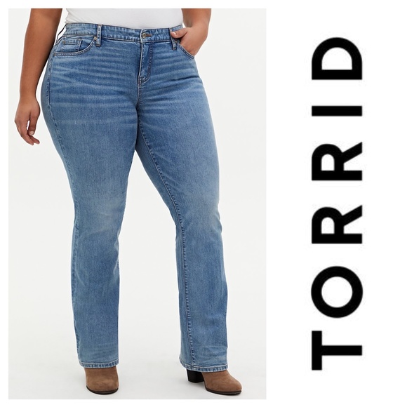 torrid Denim - Torrid Plus Size Mid Rise Slim Boot Jean - Vintage Stretch Light Wash